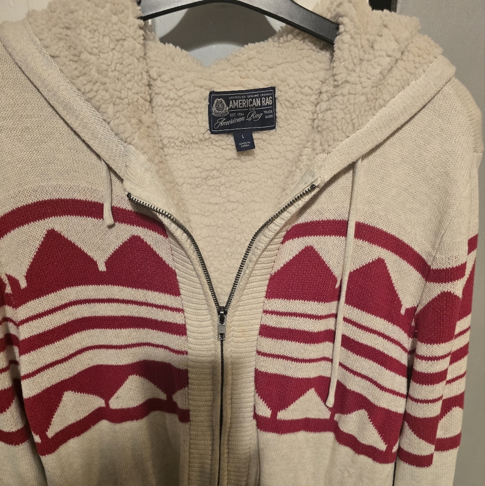 American Rag Cream With Red, Sherpa Jacket  Mens Large. Warm Lining
